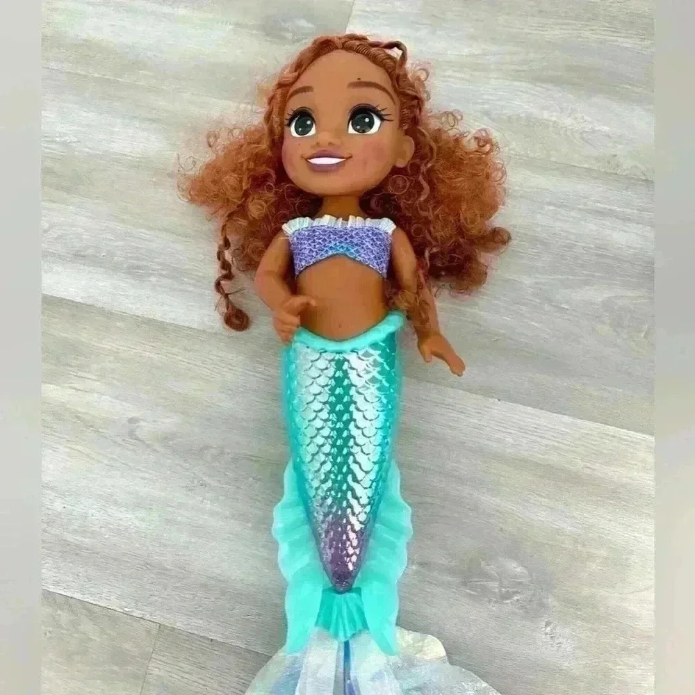 Sparkling Mermaid Doll With Light Up Tail Kids Play Toy